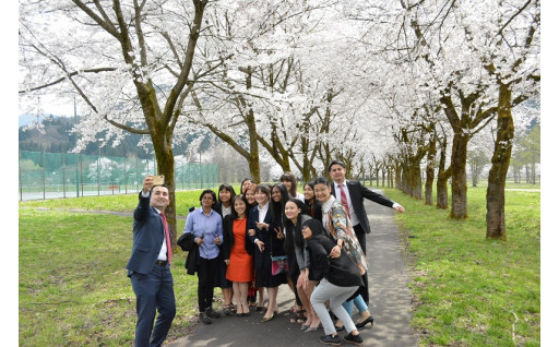 国際大学の応援と交流の推進